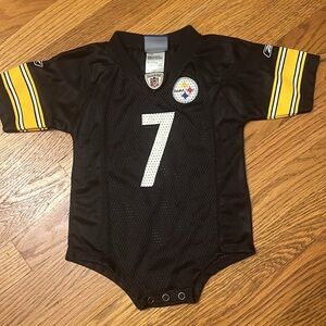 Infant Pittsburgh Steelers Onfield Reebok One Piece 18 months #7 Roethlisberger